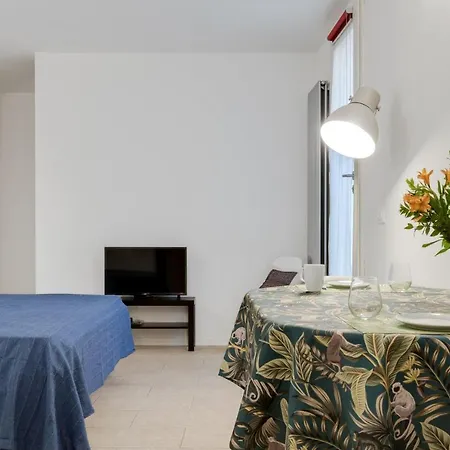 Via Santo Stefano Secret Garden Apartamento *